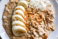Creamy Stovetop Oatmeal Recipe for Luscious, Comforting Breakfast