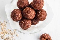 No-Nut Raw Chocolate Brownie Bites — Fudgy Vegan Snack