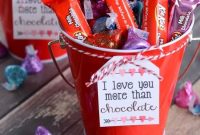 Valentine’s Chocolate Gift Baskets with Printable Tags