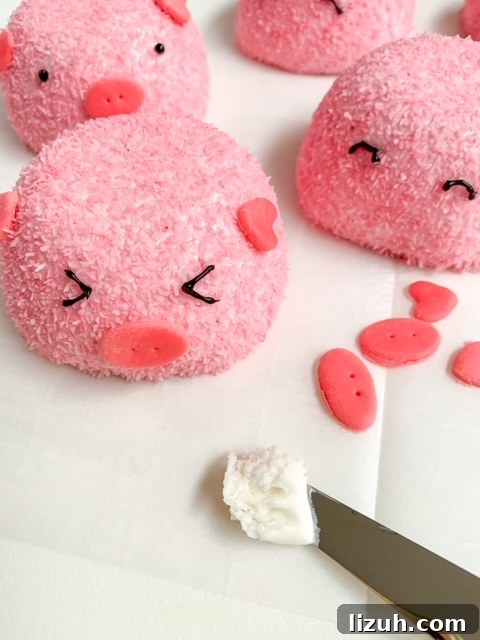 Pigs Made from Snack Cakes: Cute Party Dessert Idea 9 img 15031 8