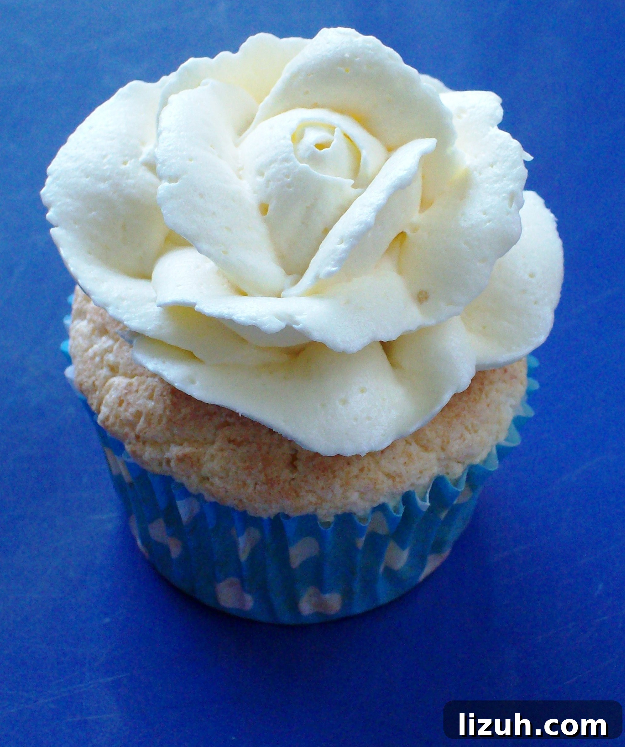 Buttery Cream Cheese Icing (Piped Rose) | Low Carb, So Simple!