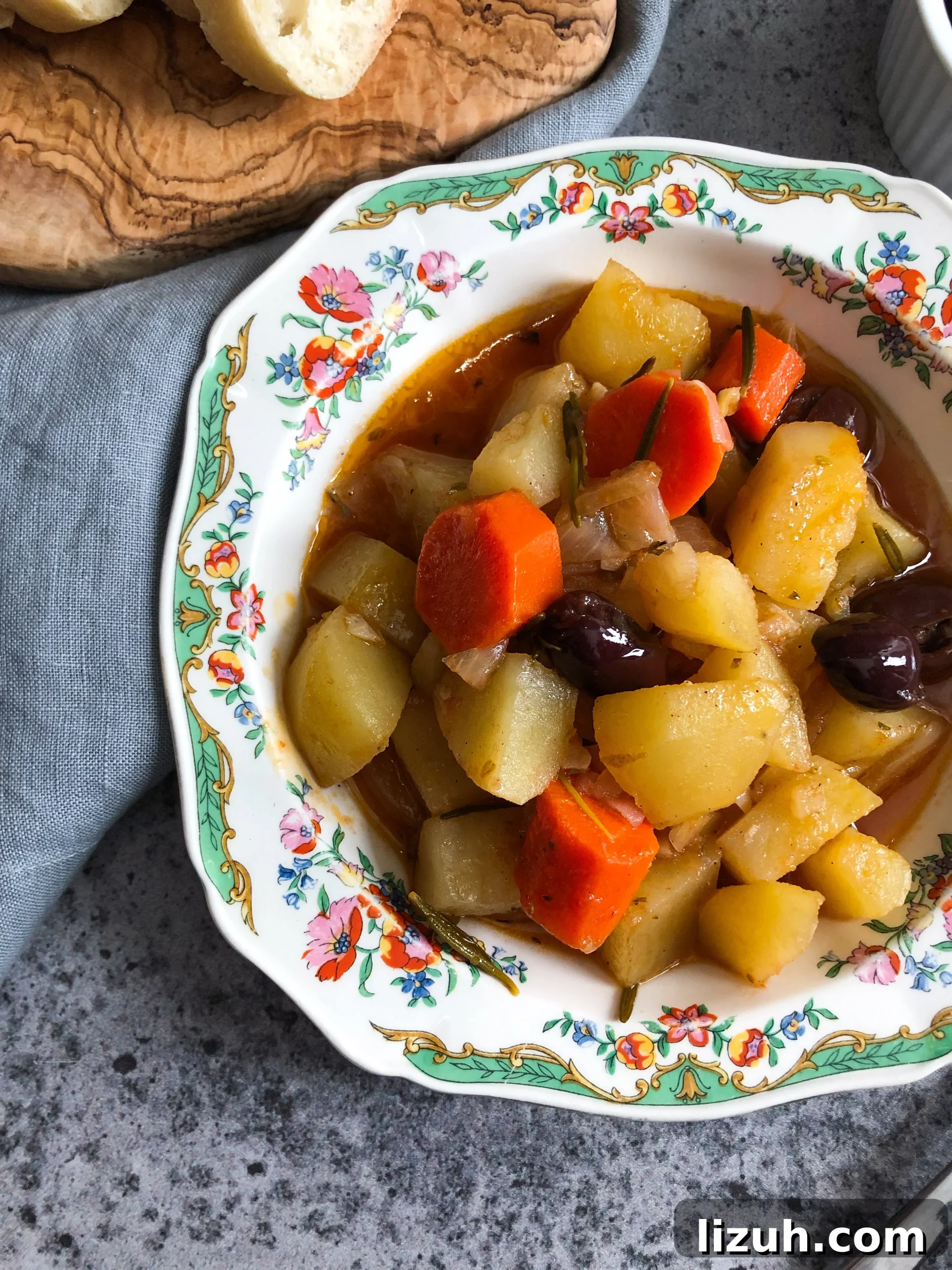 Greek Potato Yahni: Classic Mediterranean Potato Stew Recipe 7 Potatoes yahni