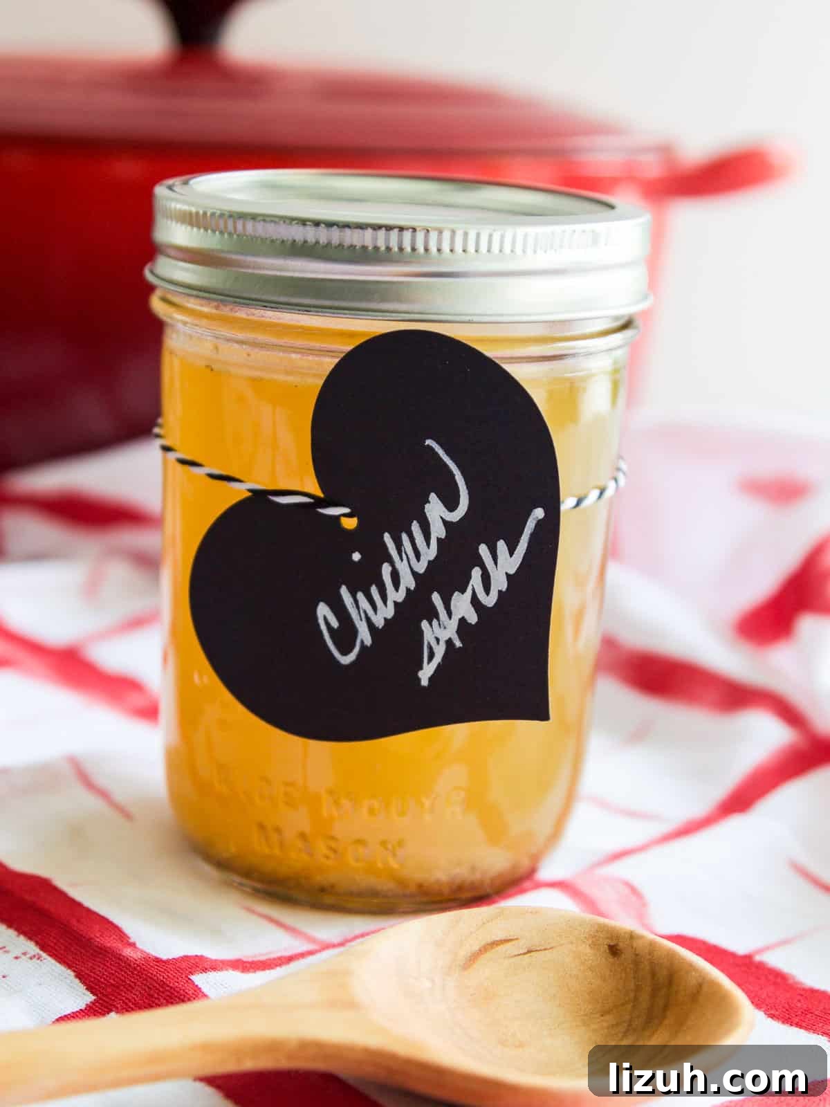 Homemade Chicken Bone Broth Recipe: Rich, Slow-Simmered Stock 8 img 2720 7