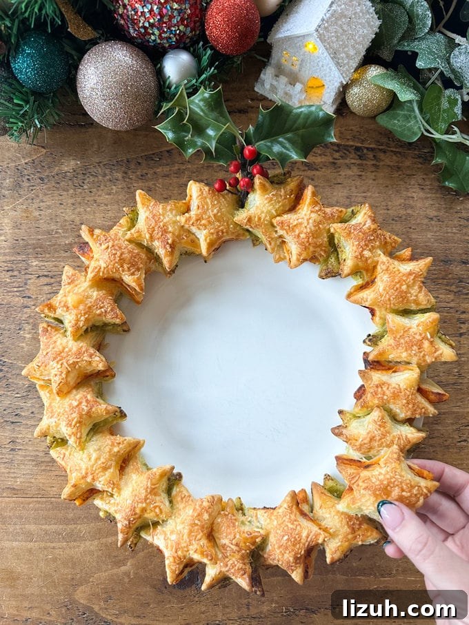Star shaped puff pastry with red and green pesto