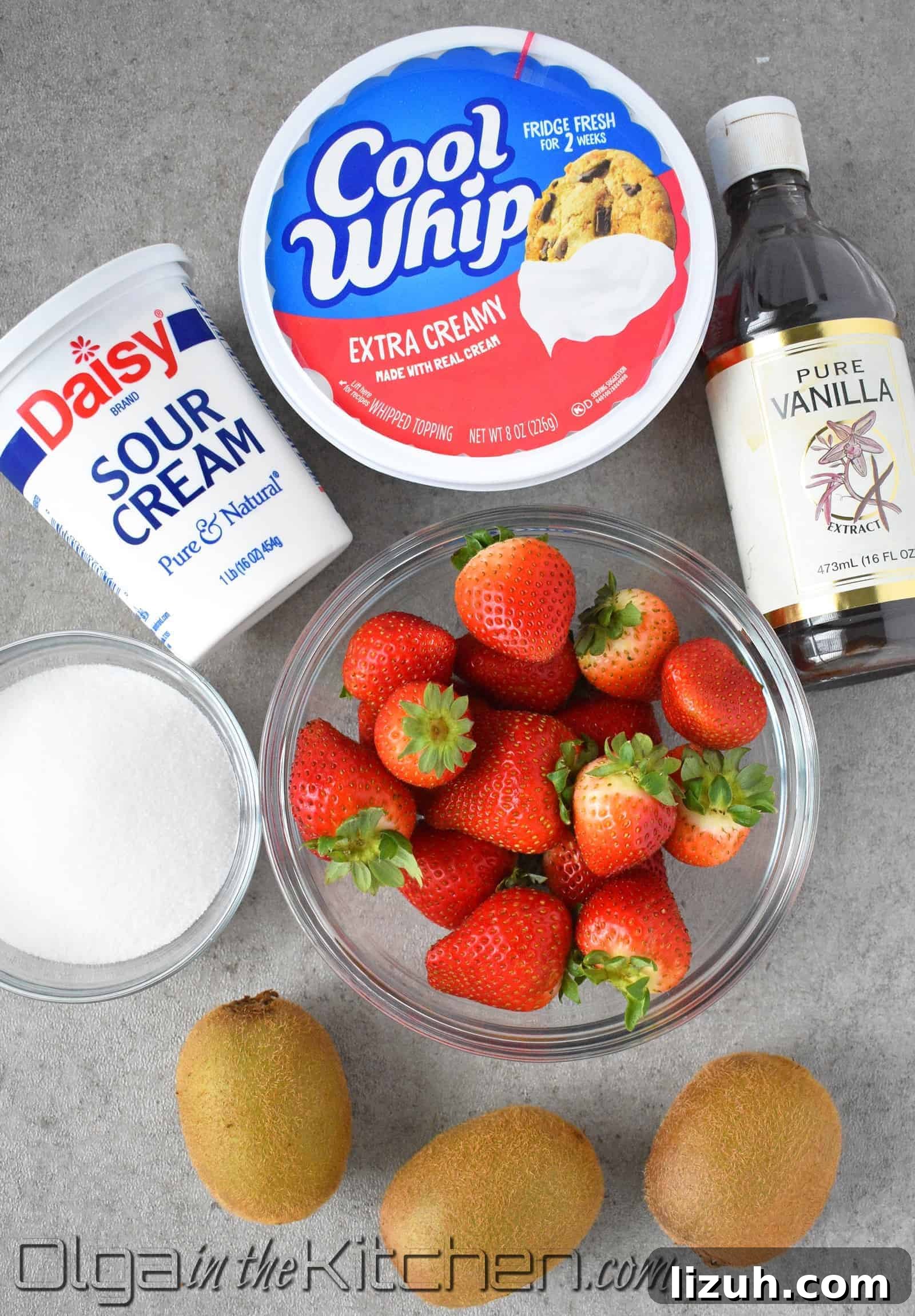 sour cream frosting ingredients