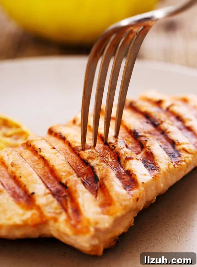 calories in grilled salmon