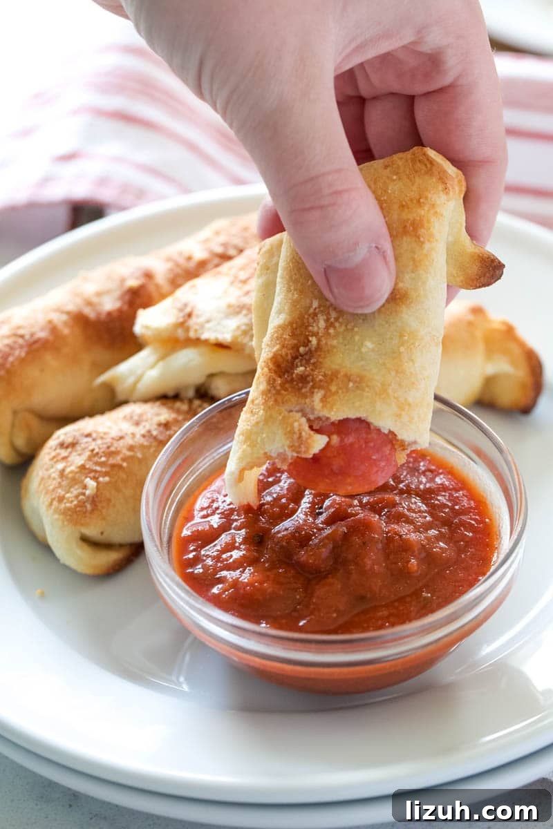 pepperoni and cheese pizza rolls