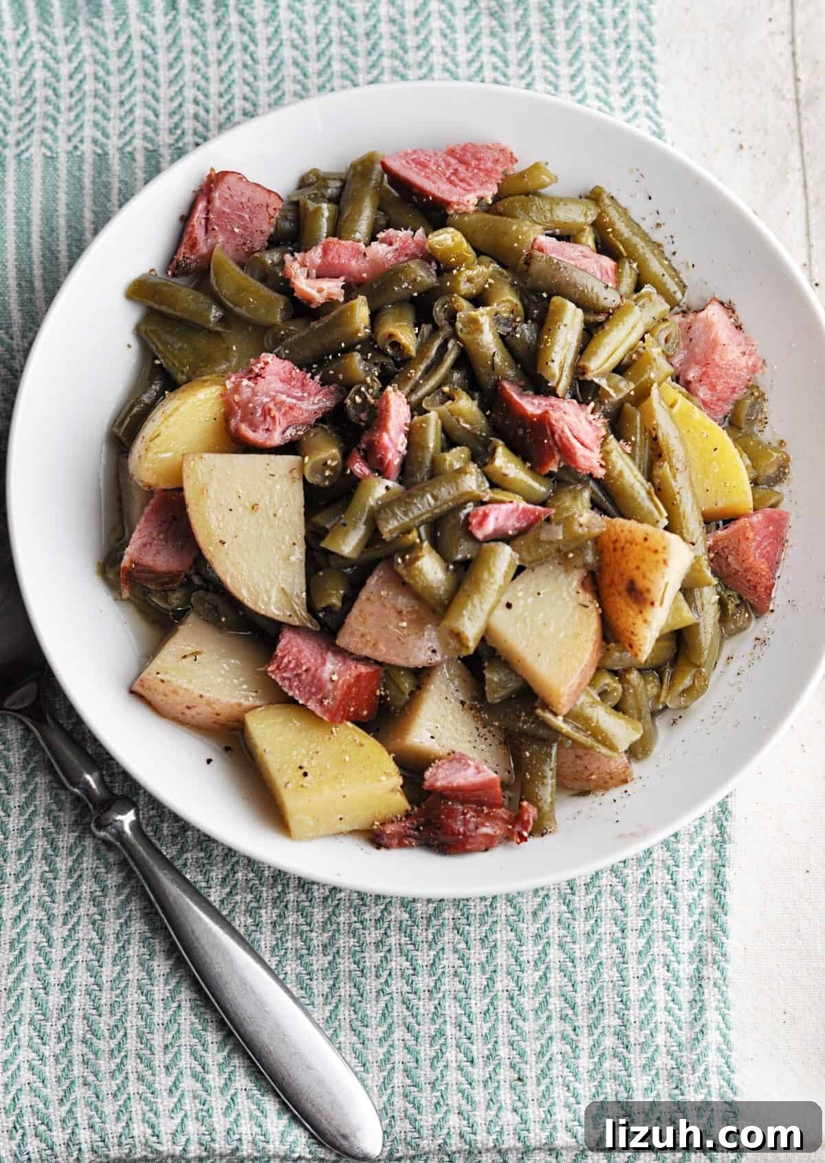 Slow-Cooker Ham, Potatoes, and Green Beans Recipe for Busy Nights 4 Green Beans Potatoes & Ham