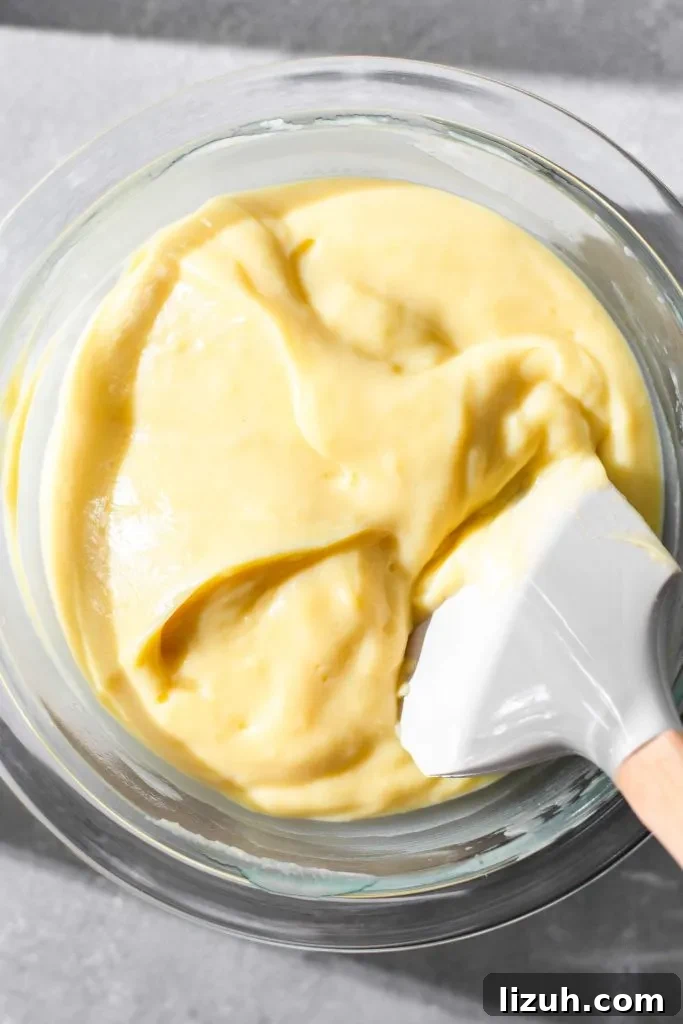 pastry cream in bowl (2)