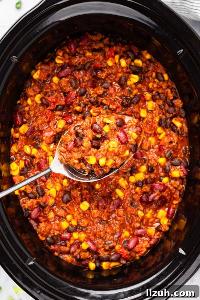 31 High-Protein Slow Cooker Recipes for Meal Prep and Weight Loss 5 crockpot chili