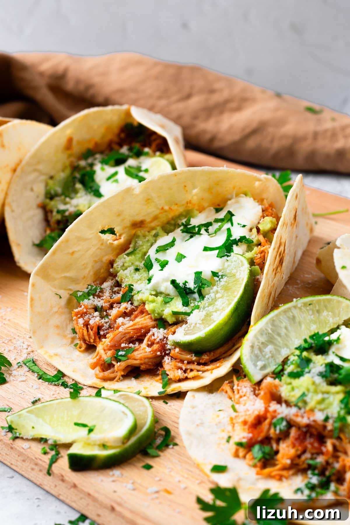 31 High-Protein Slow Cooker Recipes for Meal Prep and Weight Loss 8 crockpot chicken tacos