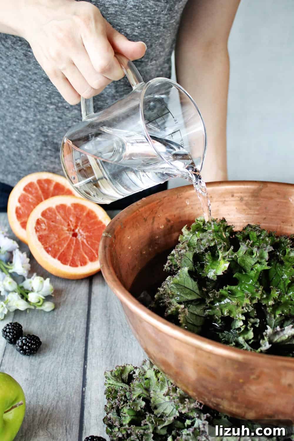 Homemade 4-Ingredient Produce Wash for Cleaner Fruits & Veggies 2 A Simple 4-Ingredient Produce Wash You Can Make at Home